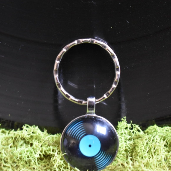 Vinyl Keychains - Picture 5 of 7